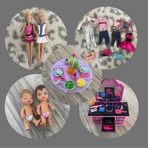 🩷BARBIES WITH VANITY AND KITCHEN🩷